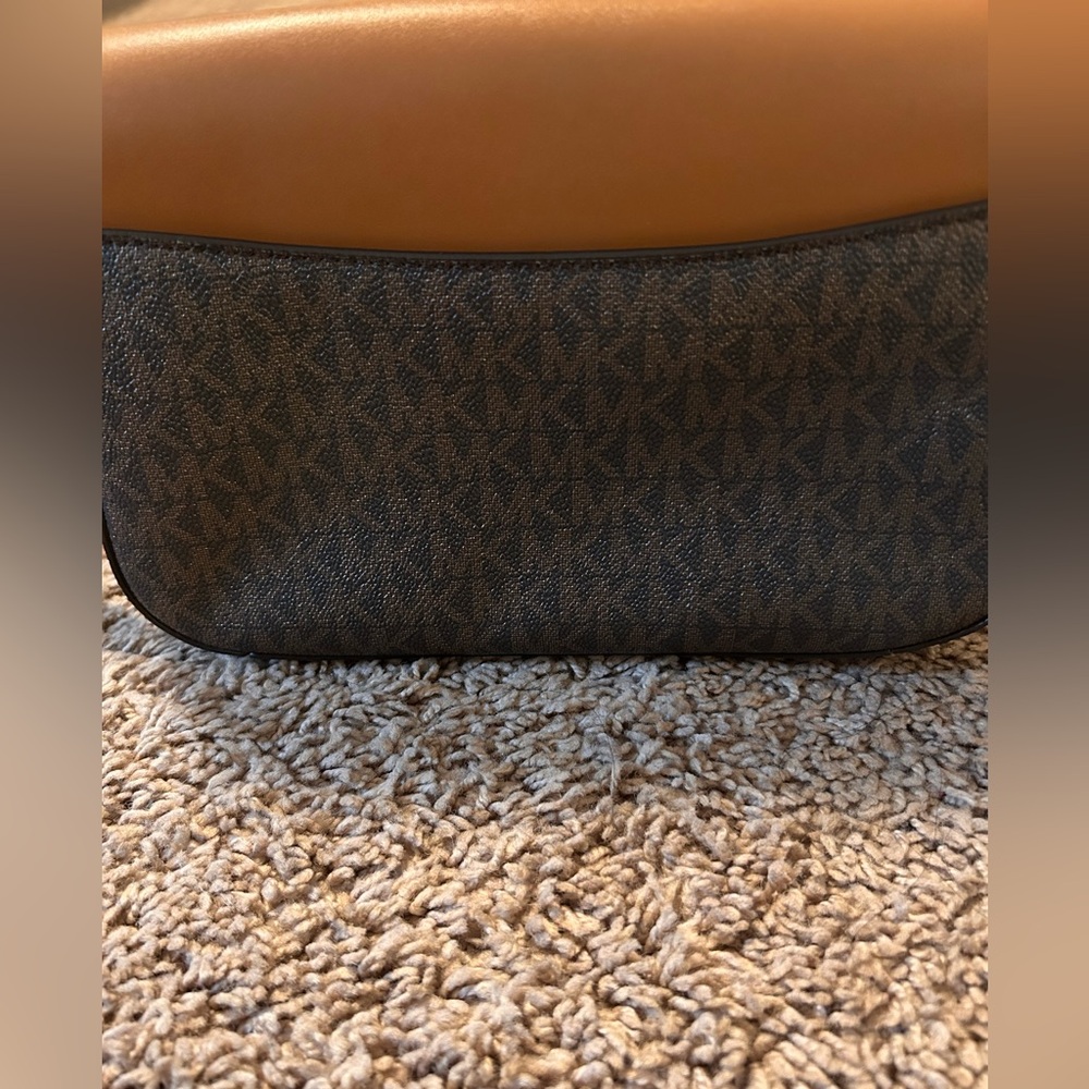 Michael Kors Bedford Legacy Leather Flap Crossbody - Picture 5 of 7